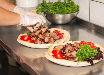 Finding best restaurant to visit in California.